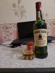 Виски Jameson Irish Whiskey 0.7 л 40% с 2-мя бокалами (5011007004446) фото от покупателей 10