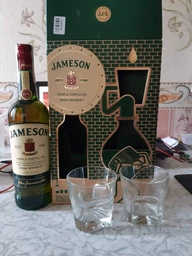 Виски Jameson Irish Whiskey 0.7 л 40% с 2-мя бокалами (5011007004446) фото от покупателей 11