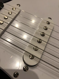 Электрогитара Yamaha Pacifica 012 WH фото от покупателей 6