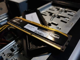 Модуль памяти DDR3 4GB/1333 Team Elite Plus Black (TPD34G1333HC901) фото от покупателей 2