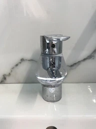 Смеситель для умывальника Grohe BauEdge 23328000 фото от покупателей 2