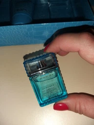 Набір для чоловіків Versace Man Eau Fraiche Mini туалетна вода 5 мл + гель для душу 25 мл + бальзам після гоління 25 мл (8011003810468) фото від покупців 2