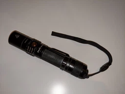 Ліхтар Fenix ​​UC35 V2.0 Cree XP-L HI V3