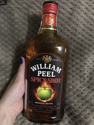 Лікер William Peel Spicy Shot 0.7 л 35% (3107872900524) фото від покупців 1