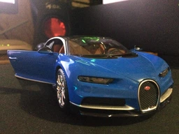 Машина Maisto Bugatti Chiron (1:24) синий металлик (31514 met. blue) фото от покупателей 4