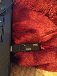 Флеш память USB Verico Flip 32GB USB 2.0 Black (1UDOV-R0BK33-NN) фото от покупателей 10