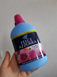 Ополаскиватель для белья Felce Azzurra "Rose & Lotus" 2 л фото от покупателей 7