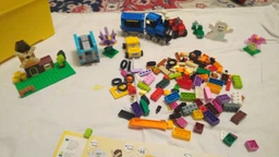 Конструктор LEGO Classic Коробка кубиків LEGO для творчого конструювання середнього розміру 484 деталі (10696)