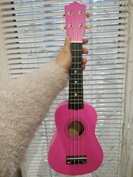 Укулеле HM Soprano White 21" + медіатор, додаткова струна