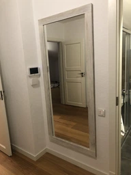 Зеркало в раме из натурального дерева HomeDeco Коричневый + белый180х80 фото от покупателей 3