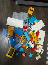 Конструктор LEGO DUPLO Семейный дом 69 деталей (10835) фото от покупателей 18