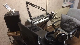 Настольная микрофонная стойка пантограф Tascam TM-AM2 фото от покупателей 7