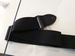 Гітарний ремінь Fender Black/White Logo (099-0662-080) фото від покупців 2