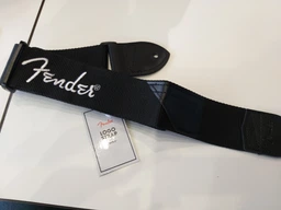Гітарний ремінь Fender Black/White Logo (099-0662-080) фото від покупців 1