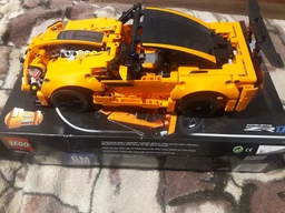 Конструктор LEGO TECHNIC Chevrolet Corvette ZR1 579 деталей (42093) фото от покупателей 12