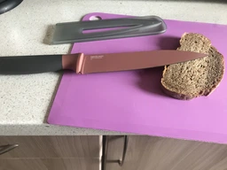 Кухонний ніж BergHOFF Leo обробний з покриттям 190 мм у чохлі Рожевий (3950110) фото від покупців 1
