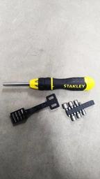 Отвертка Stanley Multibit реверсивная со сменными вставками (STHT0-62574) фото от покупателей 1