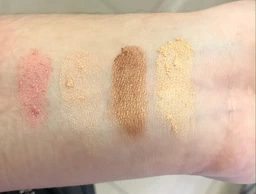 Палетка хайлайтеров для лица BOURJOIS Delice de Poudre Bronzing & Highlighting