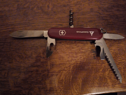 Швейцарский нож Victorinox Camper (1.3613.71)
