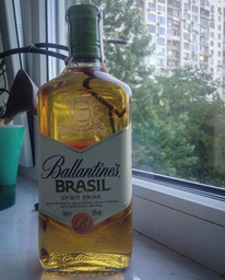 Алкогольный напиток на основе виски Ballantine's Brasil 0.7 л 35% (5000299603567) фото от покупателей 1