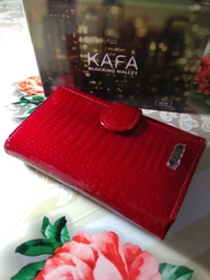 Гаманець жіночий шкіряний Kafa з блокуванням RFID-сигналів, червоний (AE031-2/1) фото від покупців 2