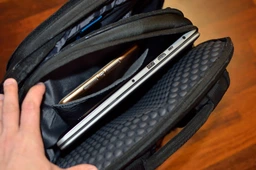 Рюкзак для ноутбука Lenovo 17" Legion Backpack II (GX40V10007) фото от покупателей 4