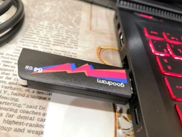 Флеш память USB Goodram UCL3 64GB USB 3.0 Black (UCL3-0640K0R11) фото от покупателей 3