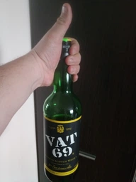 Виски Vat 69 выдержка 3 года 0.7 л 40% (5000292261115) фото от покупателей 1