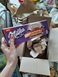 Шоколад Milka с чизкейком, клубникой и печеньем 300 г (7622210678171) фото от покупателей 5