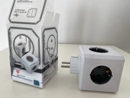 Розгалужувач мережевий Allocacoc PowerCube 4 розетки 2 USB Червоний (1202RD/DEOUP)