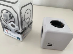 Розгалужувач мережевий Allocacoc PowerCube 4 розетки 2 USB Червоний (1202RD/DEOUP) фото від покупців 1