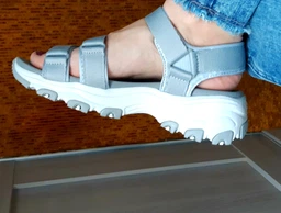 Жіночі сандалі Skechers D`Lites Fresh Catch Black/White 39,5 Чорний 31514-BLK фото от покупателей 1