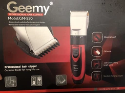 Професійна машинка для стрижки волосся GEMEI GM-550 тример для стрижки бороди з двома акумуляторами фото від покупців 8