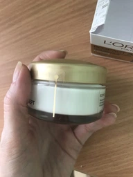 Антивозрастной увлажняющий дневной крем для кожи лица L'Oreal Paris Возраст Эксперт 35+ против морщин 50 мл (3600524032616) фото от покупателей 8