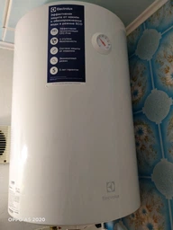 Бойлер ELECTROLUX EWH 50 Quantum Pro