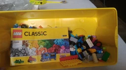 Конструктор LEGO Classic Коробка кубиків LEGO для творчого конструювання середнього розміру 484 деталі (10696)