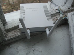 Маршрутизатор MikroTik RB951G-2HnD для офиса, кафе и дома. фото от покупателей 2