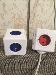 Мережевий розгалужувач Allocacoc Powercube На 5 розеток Сірий (1100GY/DEORP) фото від покупців 18