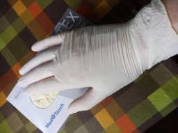 Одноразовые перчатки MedTouch латексные с пудрой Размер L 100 шт Белые (4820226660118/Н325900) фото от покупателей 3