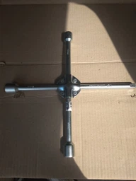 Ключ балонный крестовой усиленный Mastertool 17 x 19 x 21 x 1/2" мм, 350 мм (73-0313) фото от покупателей 3