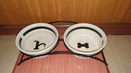 Подставка с мисками из керамики для собак Trixie Eat on Feet 650 мл (4011905246413) фото от покупателей 4