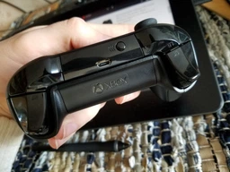 Беспроводной геймпад Microsoft Xbox One Controller Black + Wireless Adapter for Windows 10 (4N7-00003) фото от покупателей 14