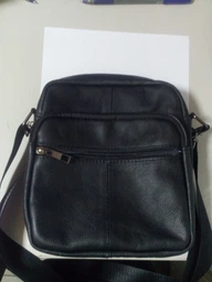 Мужская сумка кожаная Laras k102610 Black (ROZ6300004238) фото от покупателей 4