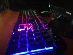 Клавиатура real-el Comfort 7090 Backlit usb