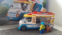 Конструктор LEGO City Great Vehicles Грузовик мороженщика 200 деталей (60253) фото от покупателей 13