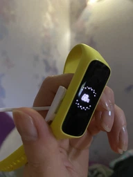Фитнес-браслет Samsung Galaxy Fit e Yellow (SM-R375NZYASEK) фото от покупателей 3