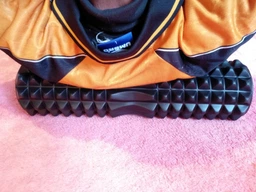 Масажний ролик EasyFit Grid Roller 33 см v.1.2 Чорний фото від покупців 1