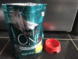 Сухий корм для стерилізованих кішок Purina One Sterilcat з куркою 1500 г фото від покупців 12