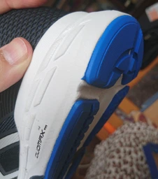 Кросівки ASICS Gel-Exalt 5 1011A162-003 44 (10) 28 см Чорні з білим (4550215760221) фото від покупців 1