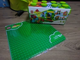 Конструктор LEGO DUPLO Большая зеленая строительная пластина (38х38) 1 деталь (2304) фото от покупателей 10